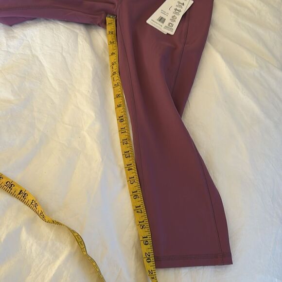 RBX Ultra Luxe Velvety Smooth Capri Leggings, Small, Rose Color, NWT - Picture 7 of 7